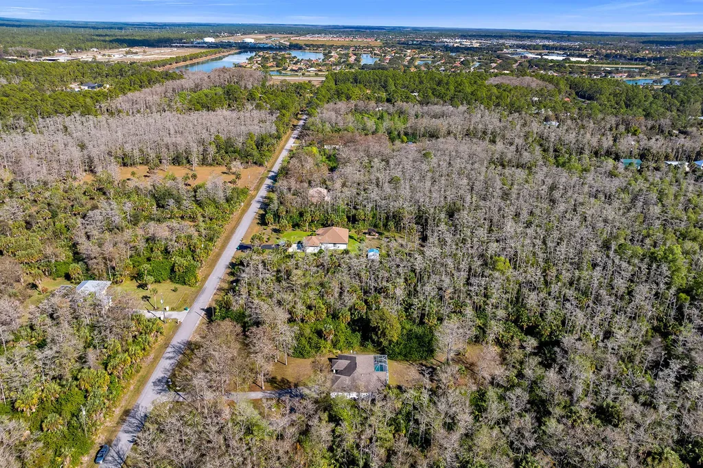 220 37th Avenue NE Naples FL 34120