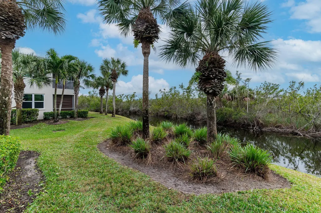 4685 Hawks Nest Way Naples FL 34114