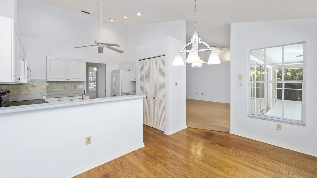 60 Brampton Lane Naples FL 34104