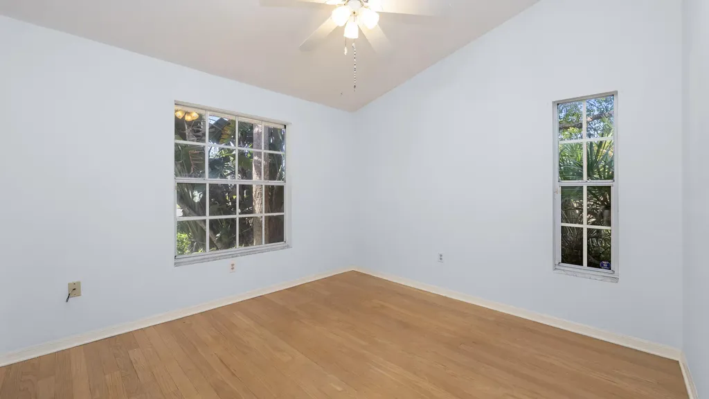 60 Brampton Lane Naples FL 34104