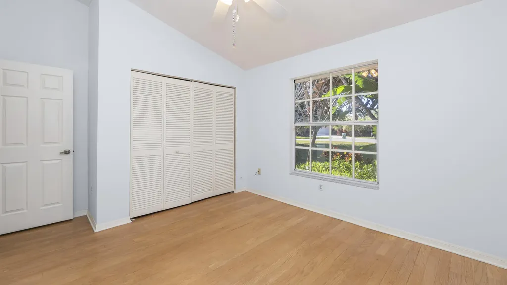 60 Brampton Lane Naples FL 34104