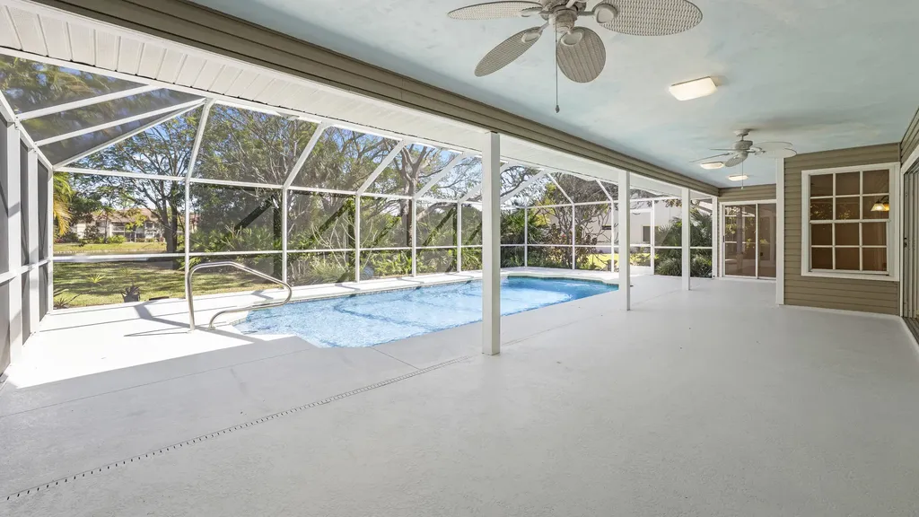 60 Brampton Lane Naples FL 34104