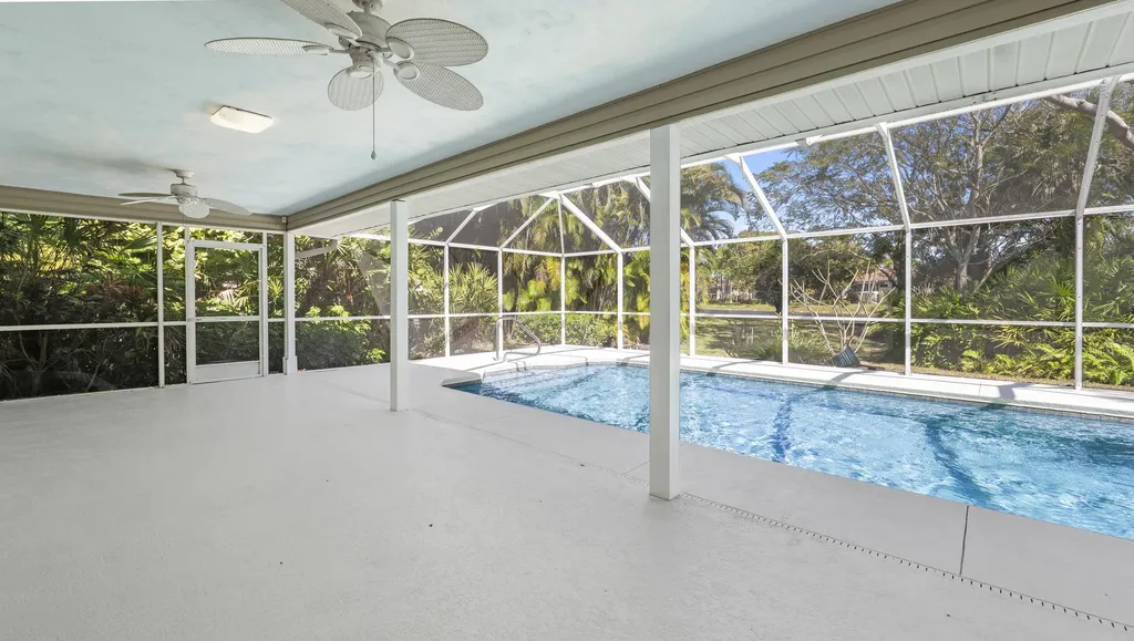 60 Brampton Lane Naples FL 34104