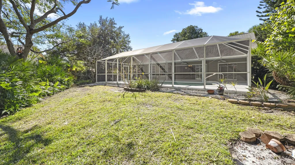 60 Brampton Lane Naples FL 34104