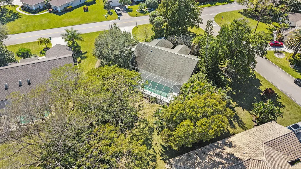 60 Brampton Lane Naples FL 34104