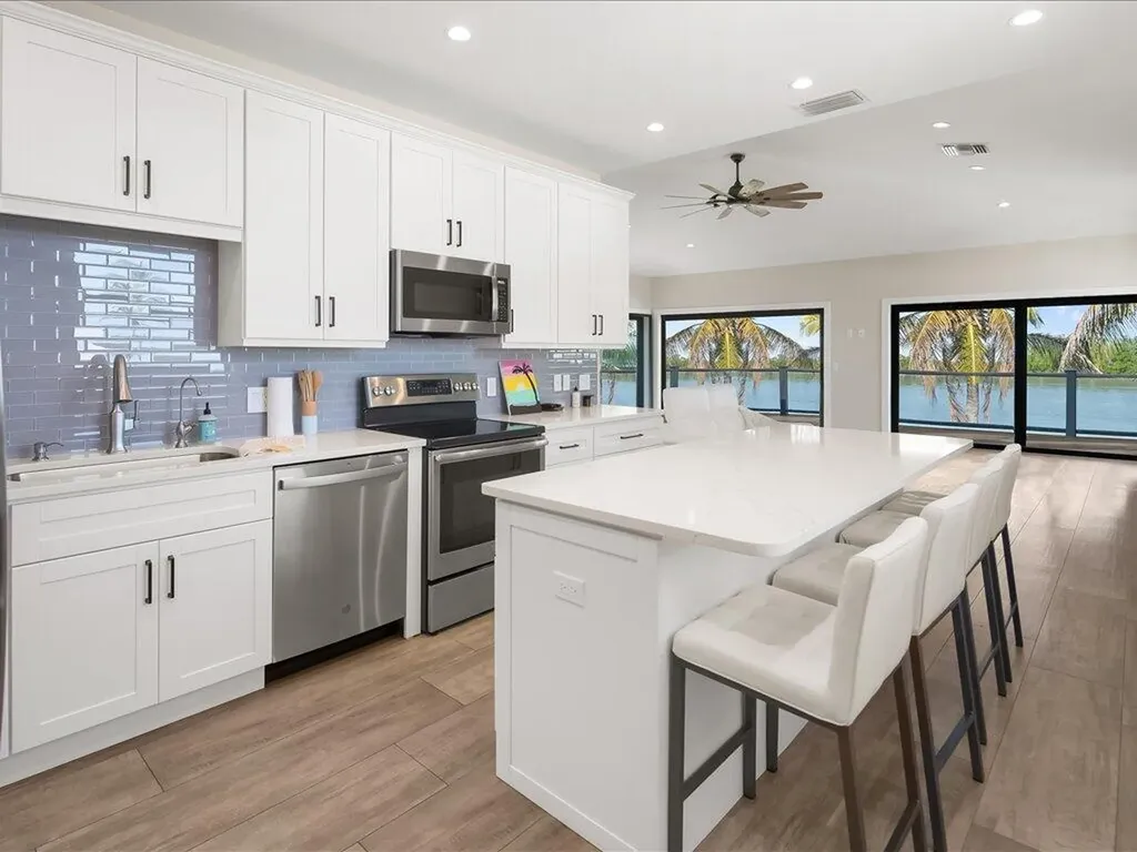 232 Harbor Place N Goodland FL 34140