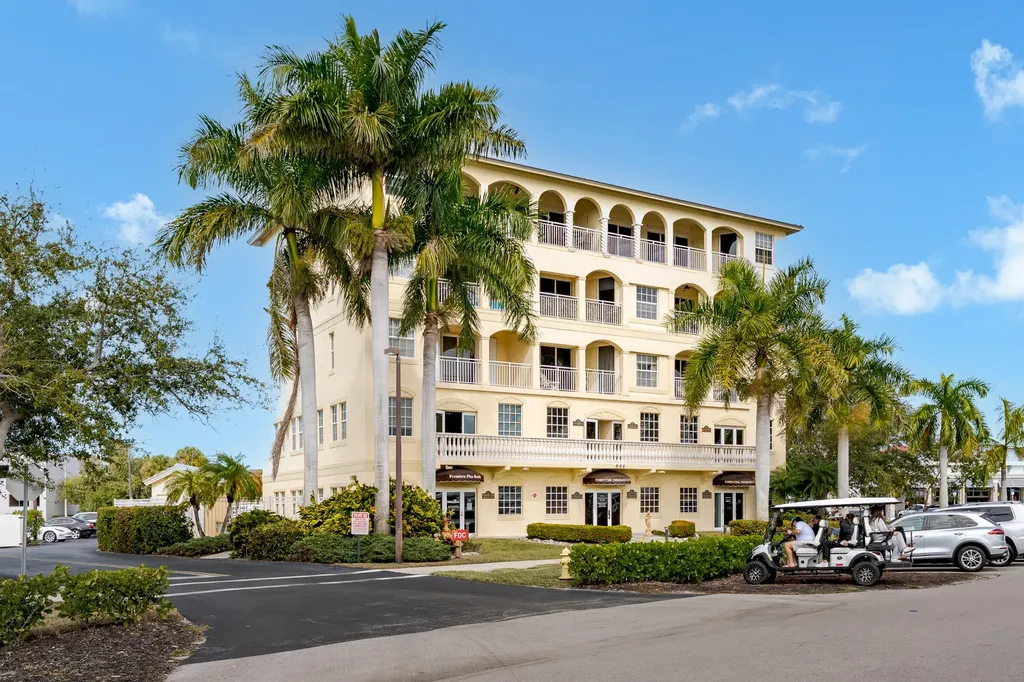 886 Park Avenue Marco Island FL 34145