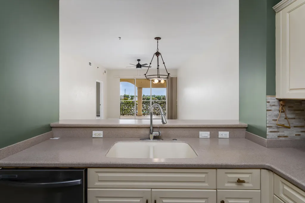 886 Park Avenue Marco Island FL 34145