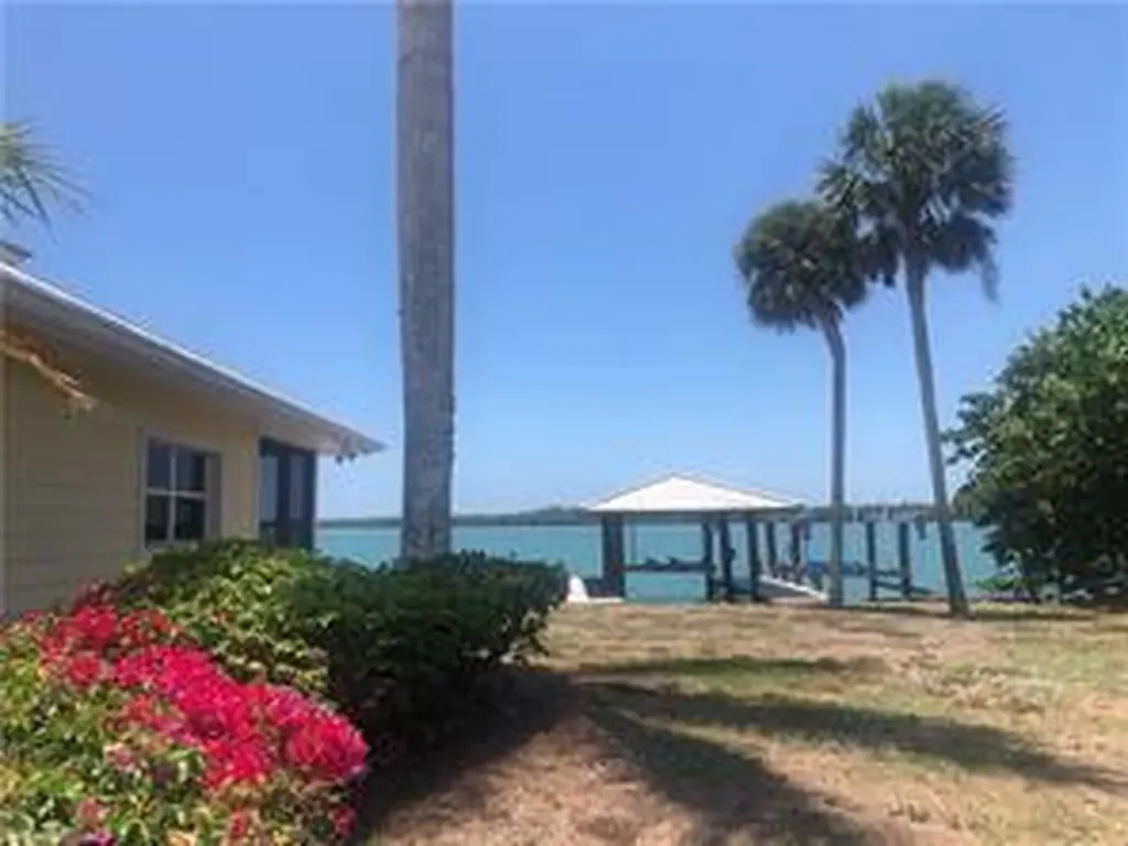 410 Cristobal Street Naples FL 34113