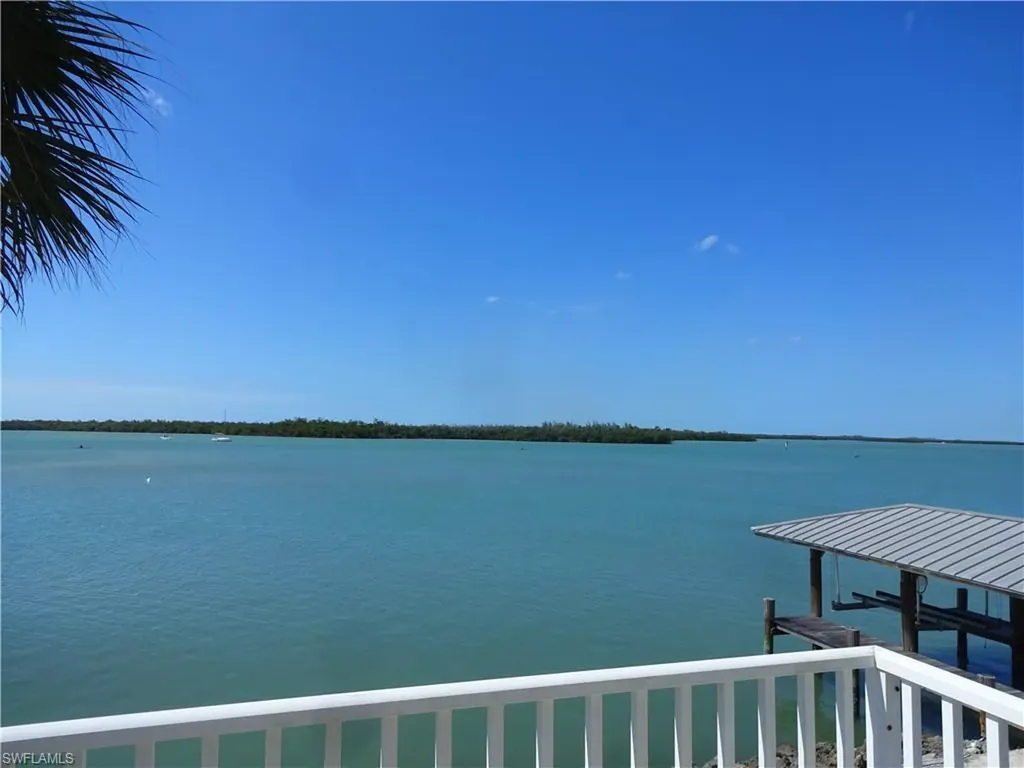 410 Cristobal Street Naples FL 34113