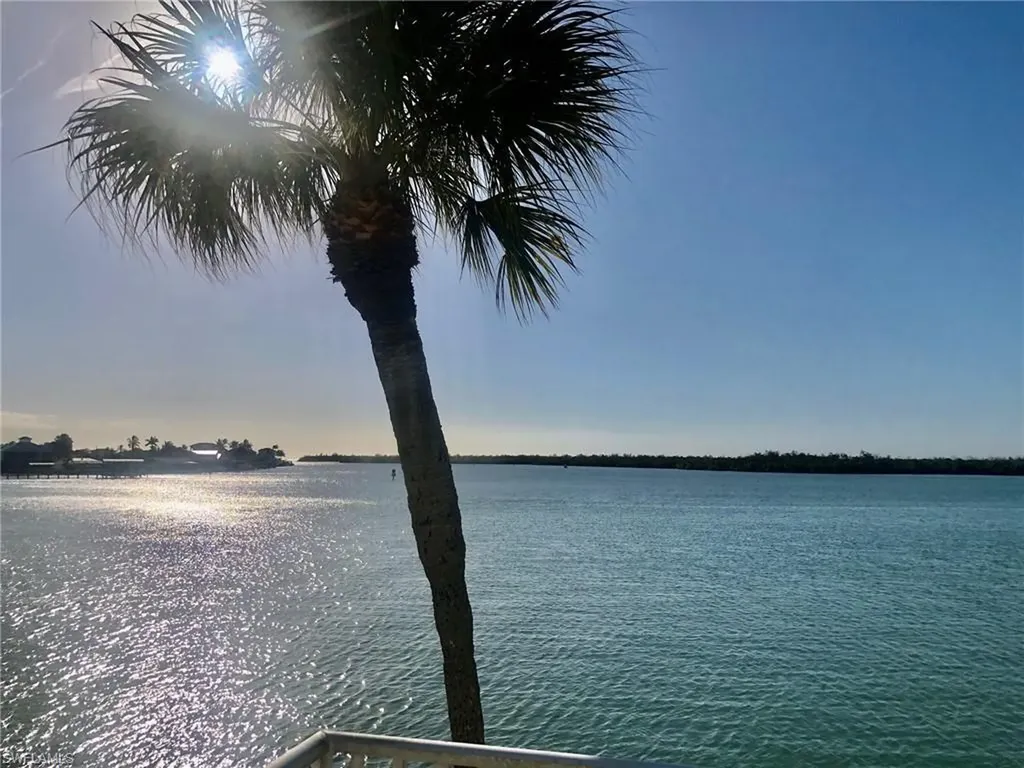 410 Cristobal Street Naples FL 34113