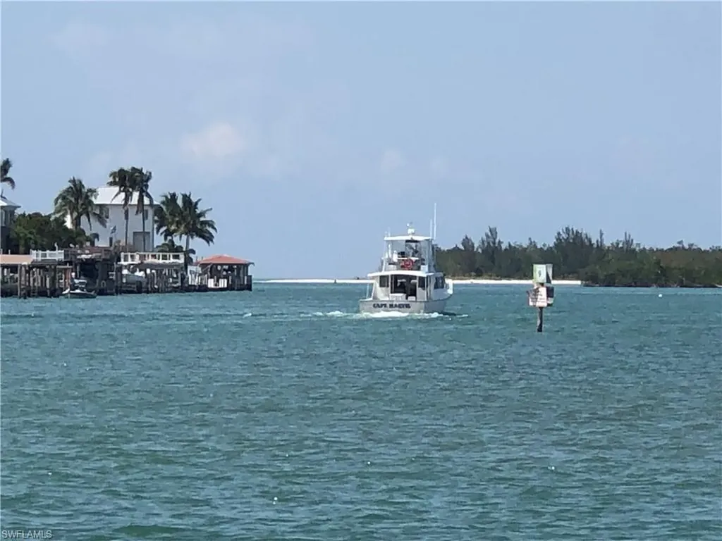 410 Cristobal Street Naples FL 34113