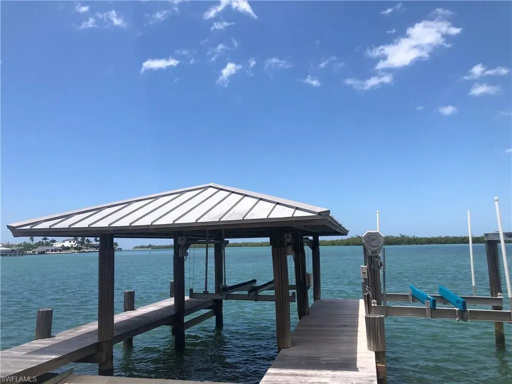 410 Cristobal Street Naples FL 34113