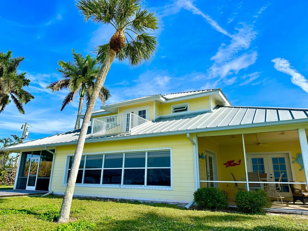 410 Cristobal Street Naples FL 34113