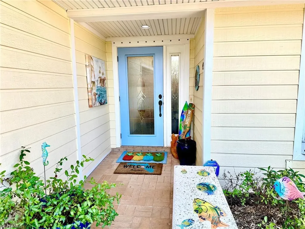 410 Cristobal Street Naples FL 34113