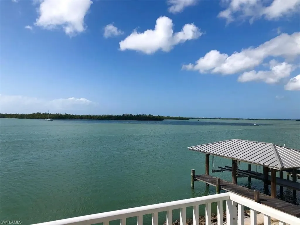 410 Cristobal Street Naples FL 34113