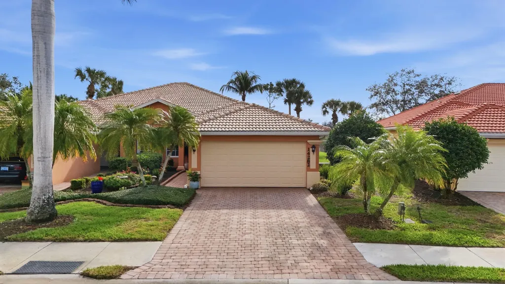 14282 Manchester Drive Naples FL 34114