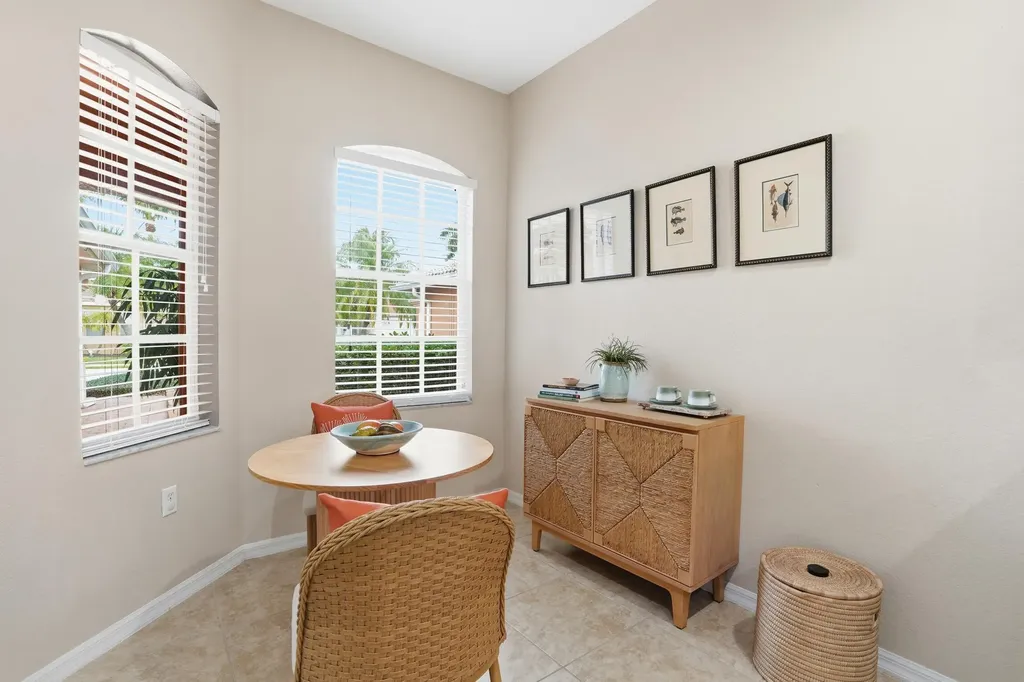 14282 Manchester Drive Naples FL 34114