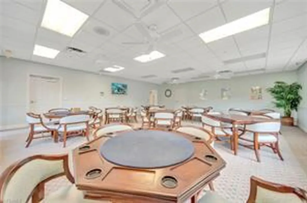 14282 Manchester Drive Naples FL 34114