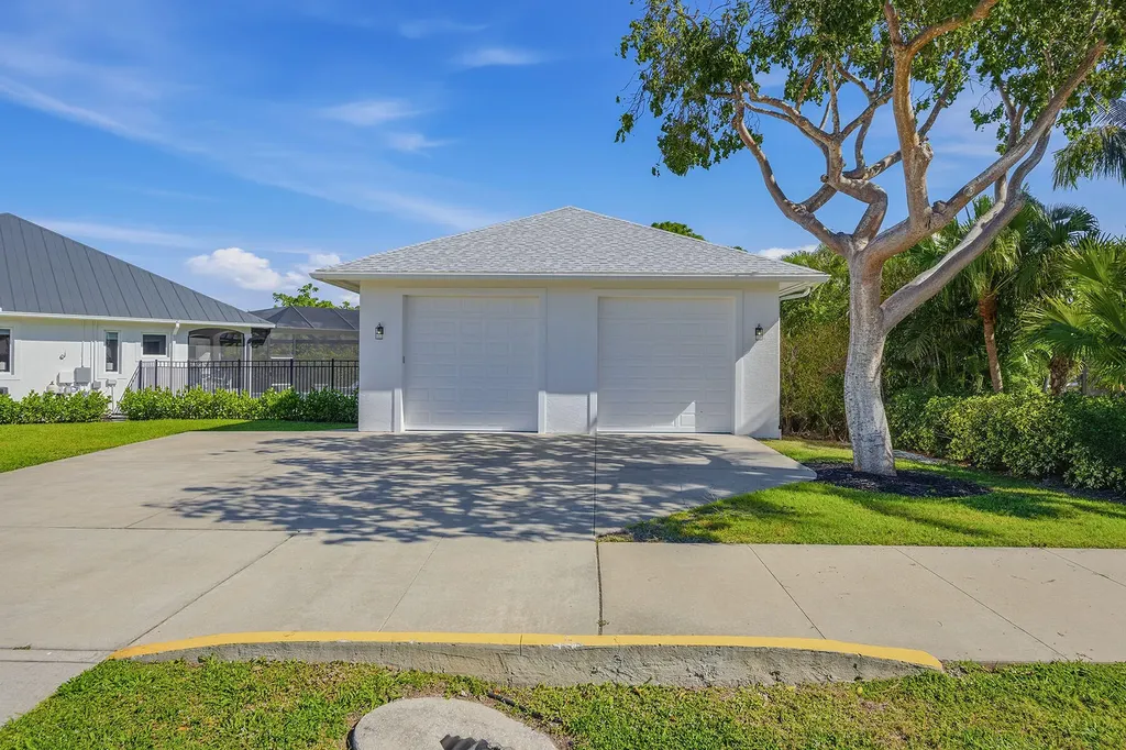 535 Inlet Drive Marco Island FL 34145