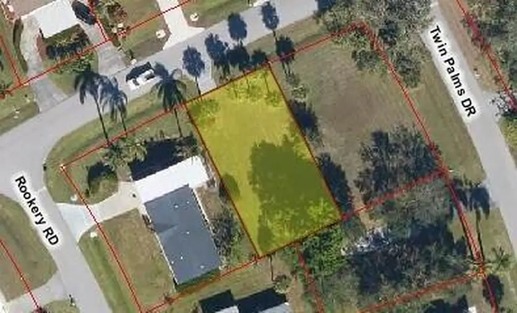 165 Riverwood Road Naples FL 34114