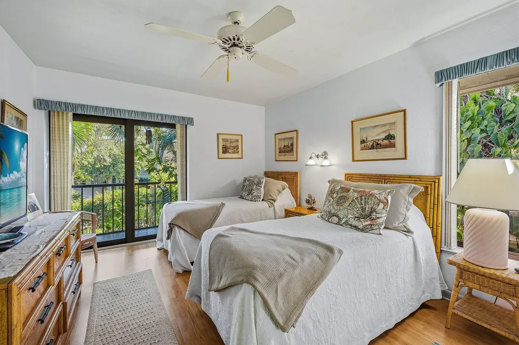 386 Live Oak Lane Marco Island FL 34145