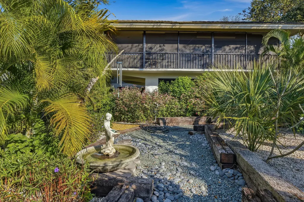 386 Live Oak Lane Marco Island FL 34145