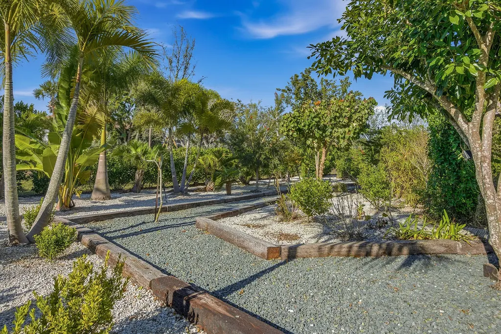 386 Live Oak Lane Marco Island FL 34145