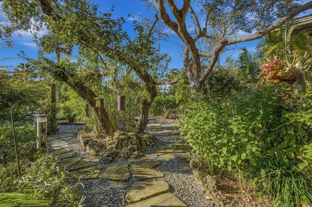 386 Live Oak Lane Marco Island FL 34145