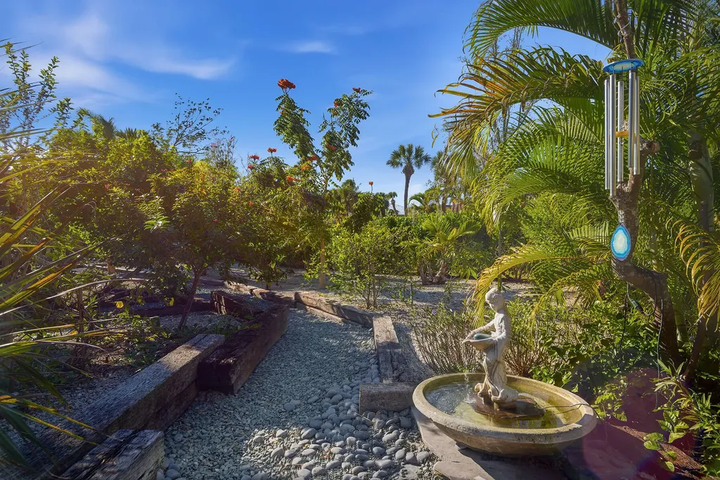 386 Live Oak Lane Marco Island FL 34145