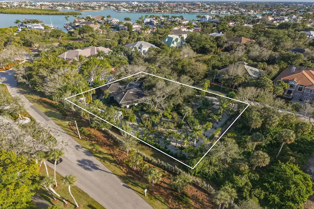 386 Live Oak Lane Marco Island FL 34145