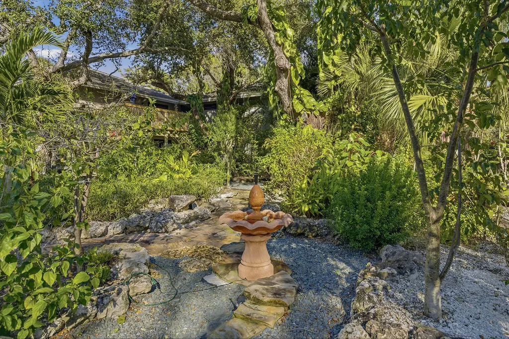 386 Live Oak Lane Marco Island FL 34145