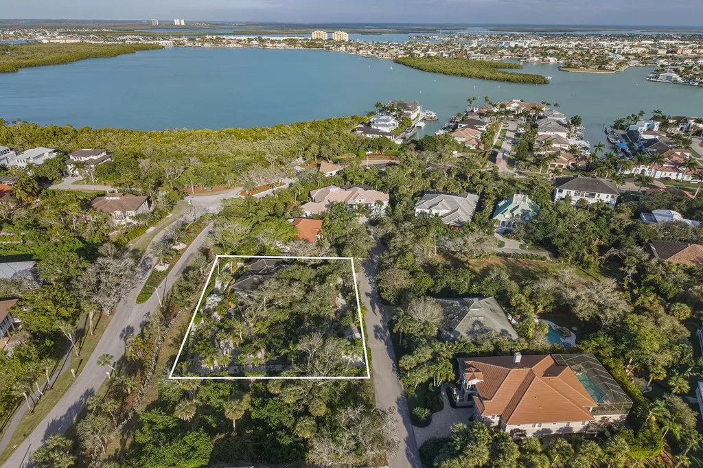 386 Live Oak Lane Marco Island FL 34145