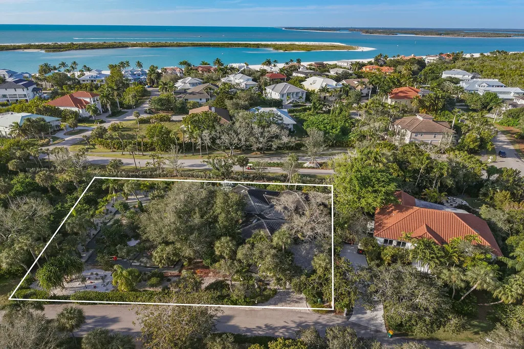 386 Live Oak Lane Marco Island FL 34145