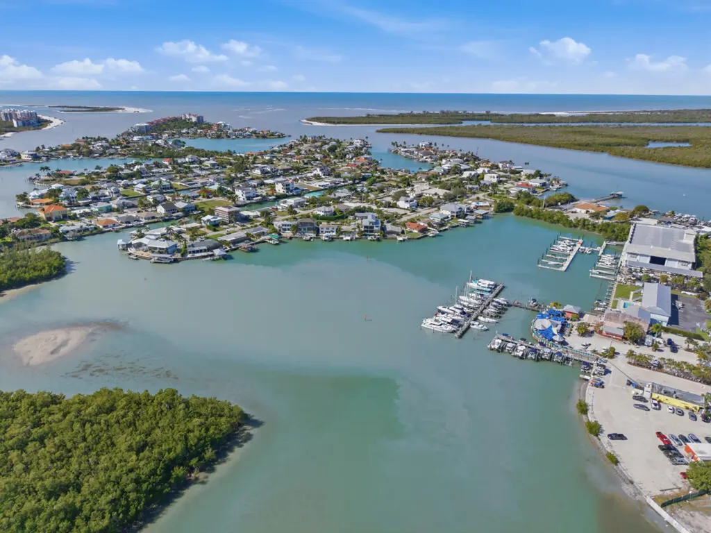 141 Pago Pago Drive E Naples FL 34113