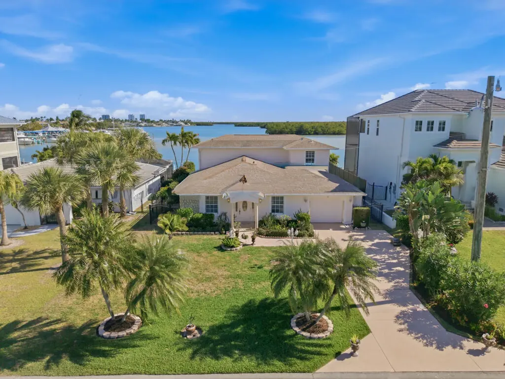 141 Pago Pago Drive E Naples FL 34113