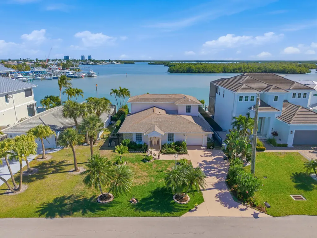 141 Pago Pago Drive E Naples FL 34113