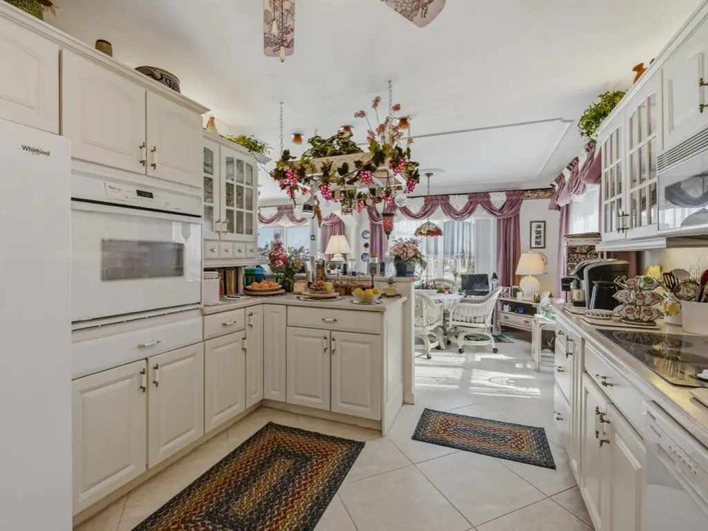 141 Pago Pago Drive E Naples FL 34113