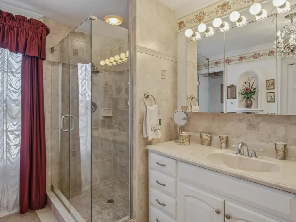 141 Pago Pago Drive E Naples FL 34113