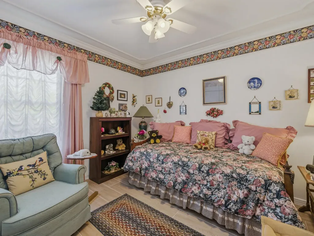 141 Pago Pago Drive E Naples FL 34113