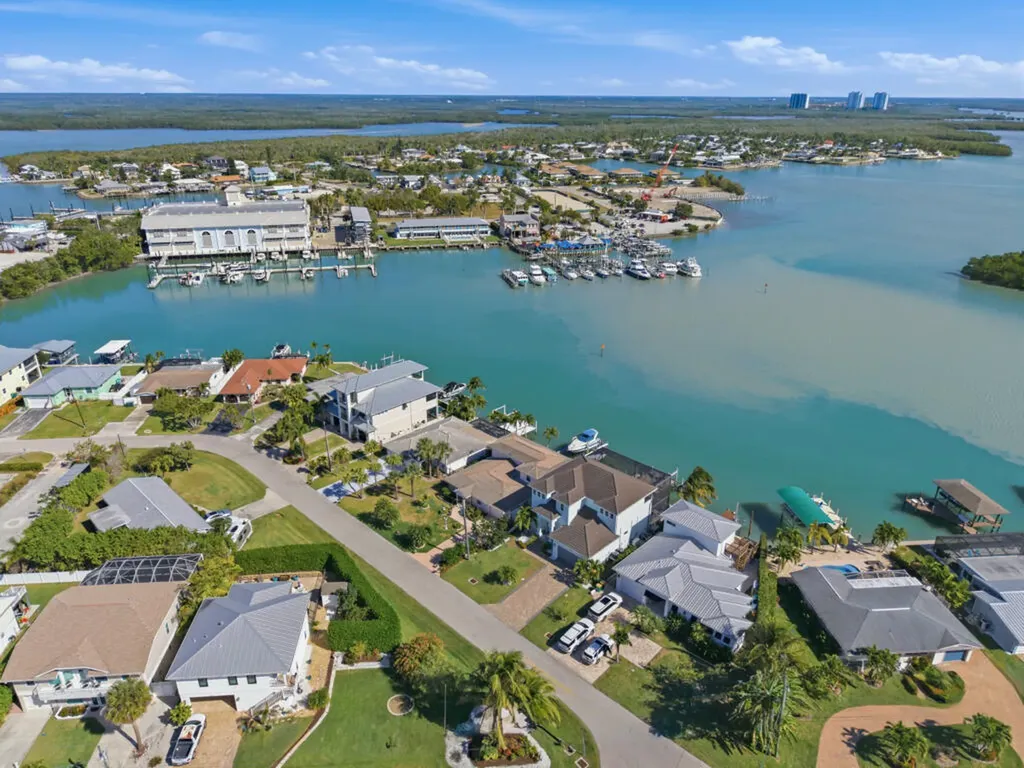 141 Pago Pago Drive E Naples FL 34113