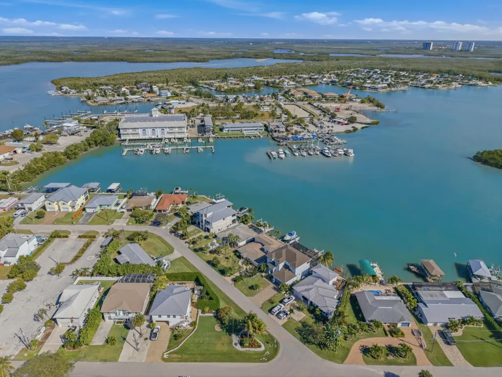 141 Pago Pago Drive E Naples FL 34113