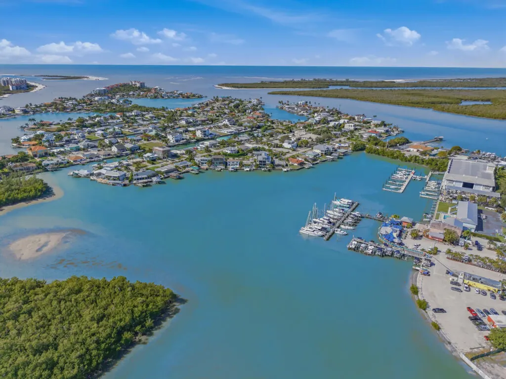 141 Pago Pago Drive E Naples FL 34113