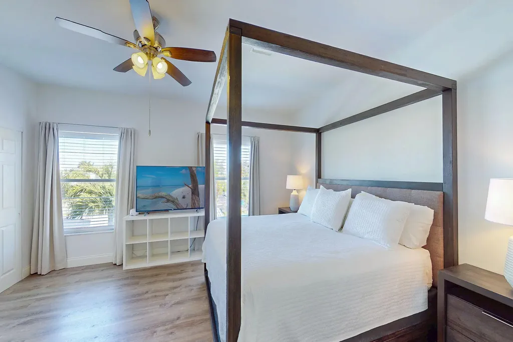 1136 Bald Eagle Drive Marco Island FL 34145