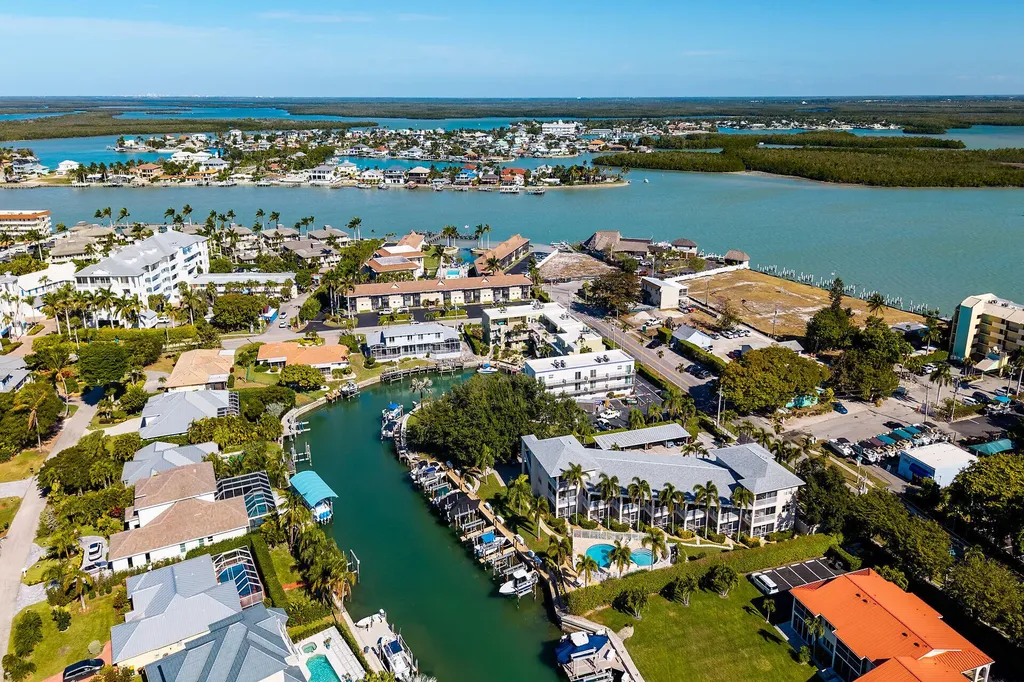 1136 Bald Eagle Drive Marco Island FL 34145