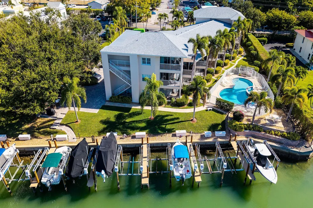 1136 Bald Eagle Drive Marco Island FL 34145