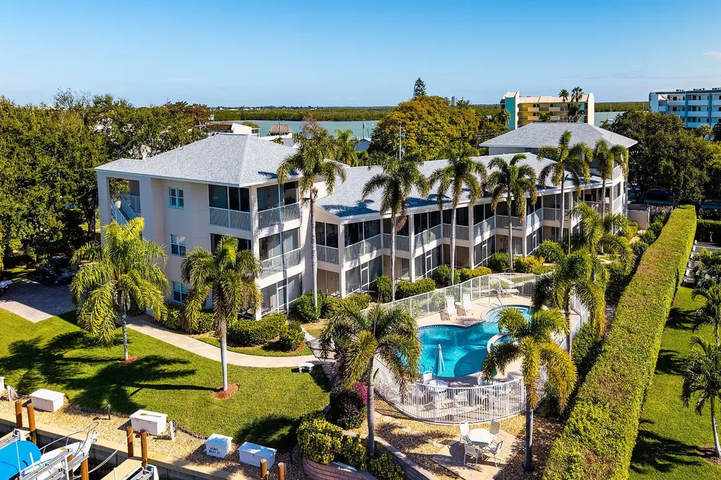 1136 Bald Eagle Drive Marco Island FL 34145