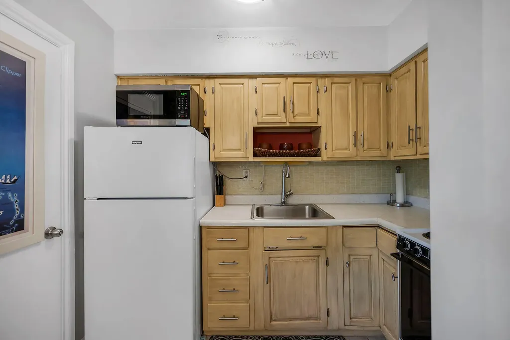 235 Seaview Court Marco Island FL 34145