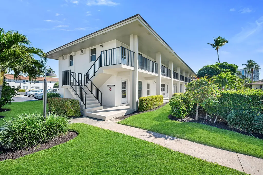235 Seaview Court Marco Island FL 34145