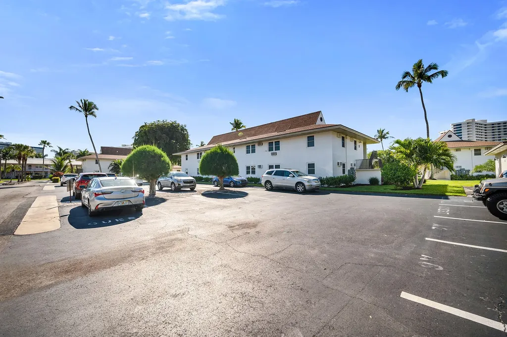 235 Seaview Court Marco Island FL 34145